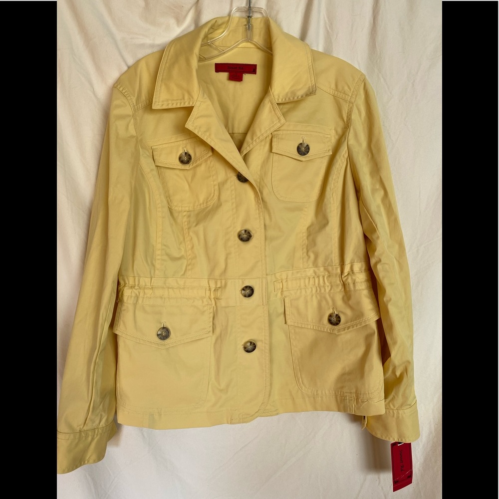 Sunset Rd NWT jacket in Pale Yellow size 8 pit top it 19.5 has stretch